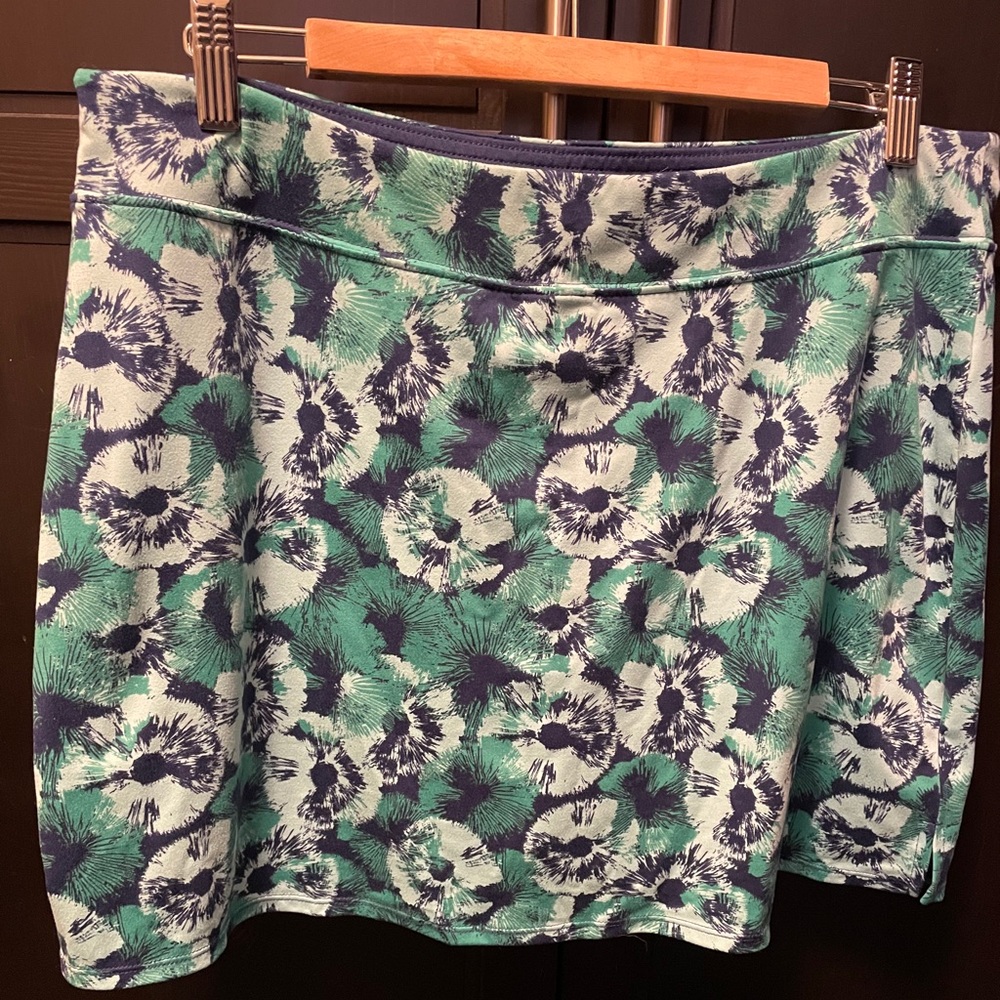 Tranquility Skort XL